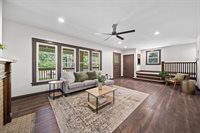 984 North Nelson Road, Columbus, OH 43219