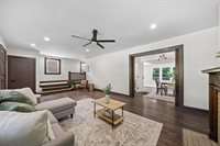 984 North Nelson Road, Columbus, OH 43219