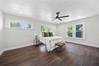 984 North Nelson Road, Columbus, OH 43219