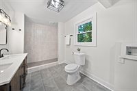 984 North Nelson Road, Columbus, OH 43219