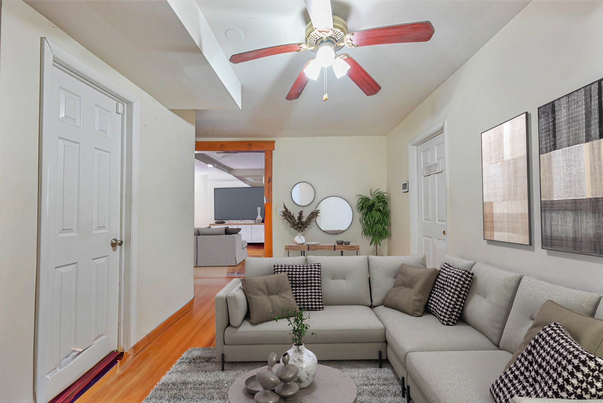 2984 Dorlon, Hempstead, NY 11510