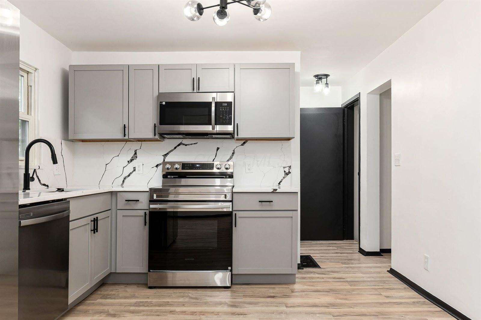 5258 Edgeview Road, Columbus, OH 43207