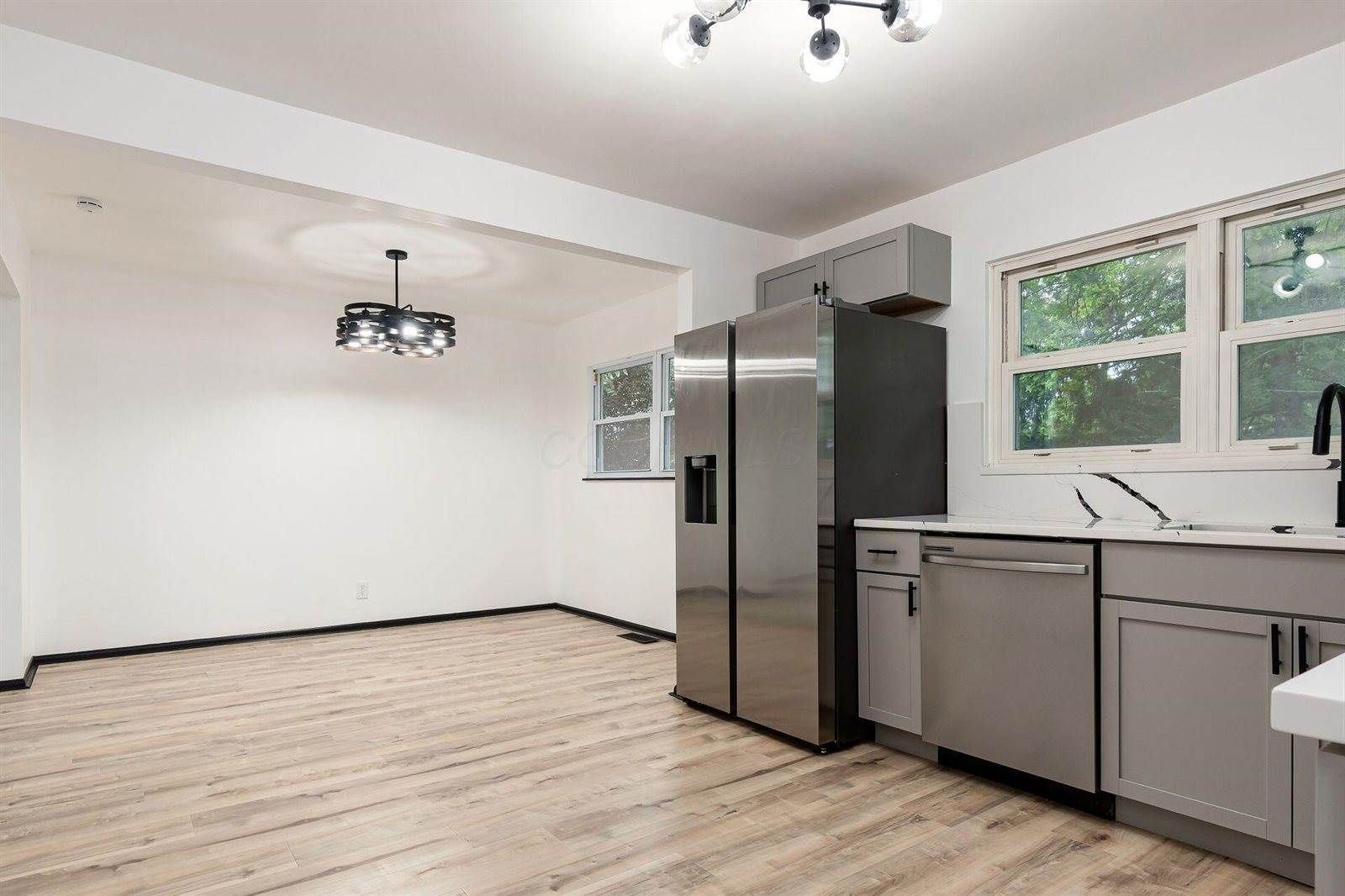 5258 Edgeview Road, Columbus, OH 43207