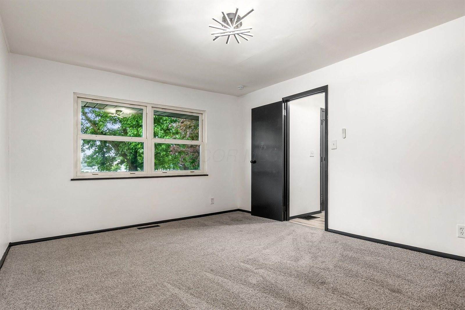 5258 Edgeview Road, Columbus, OH 43207