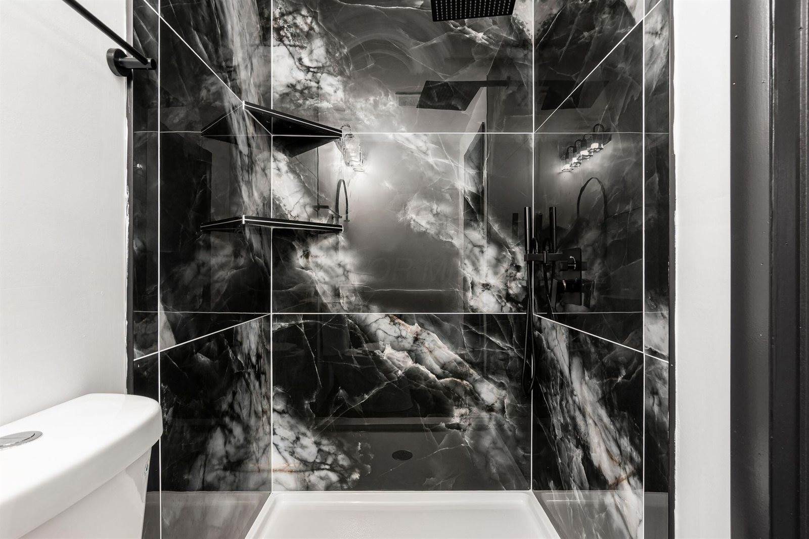 5258 Edgeview Road, Columbus, OH 43207