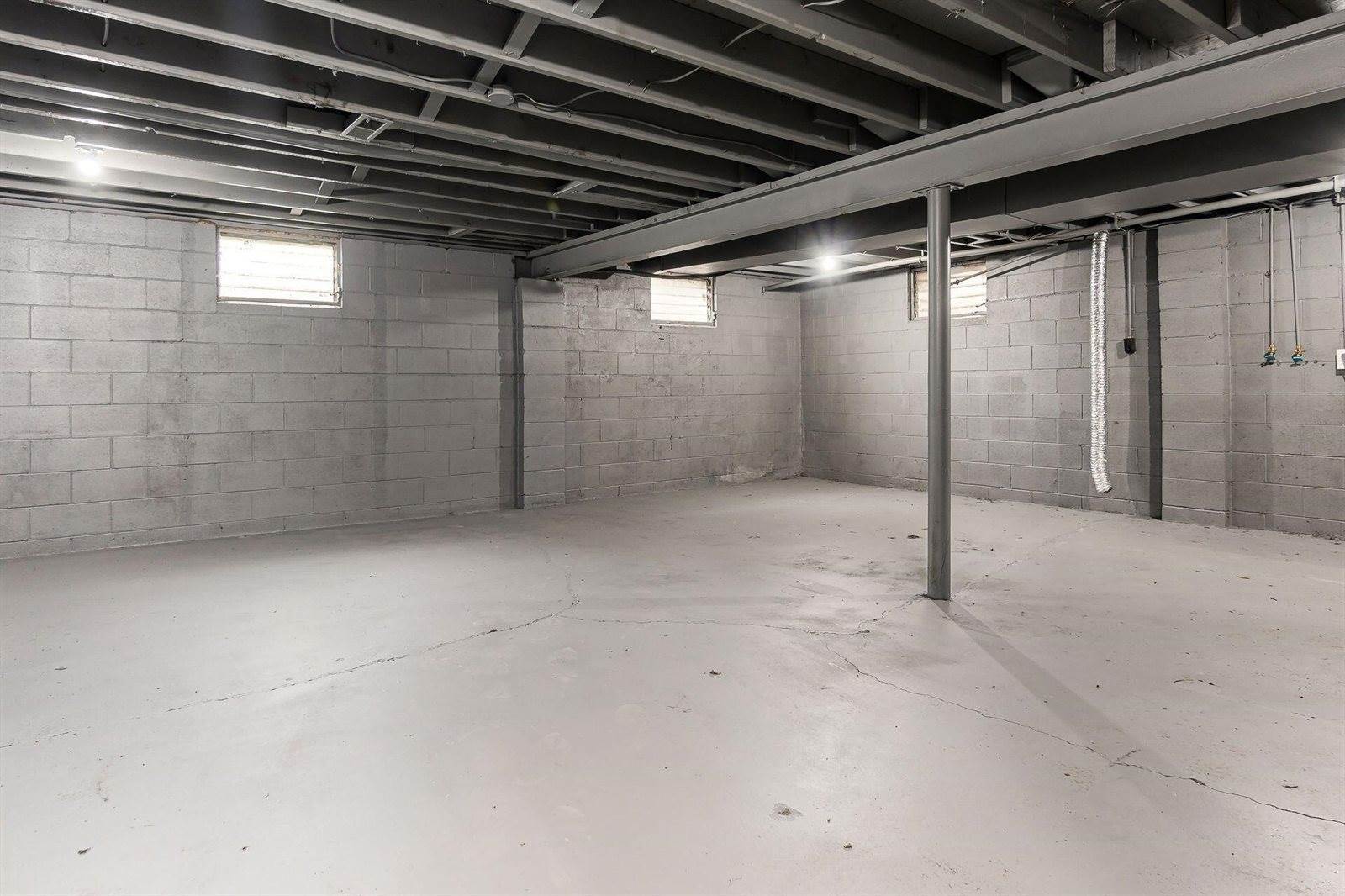 5258 Edgeview Road, Columbus, OH 43207