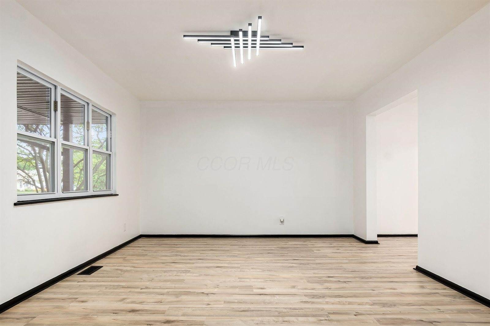 5258 Edgeview Road, Columbus, OH 43207