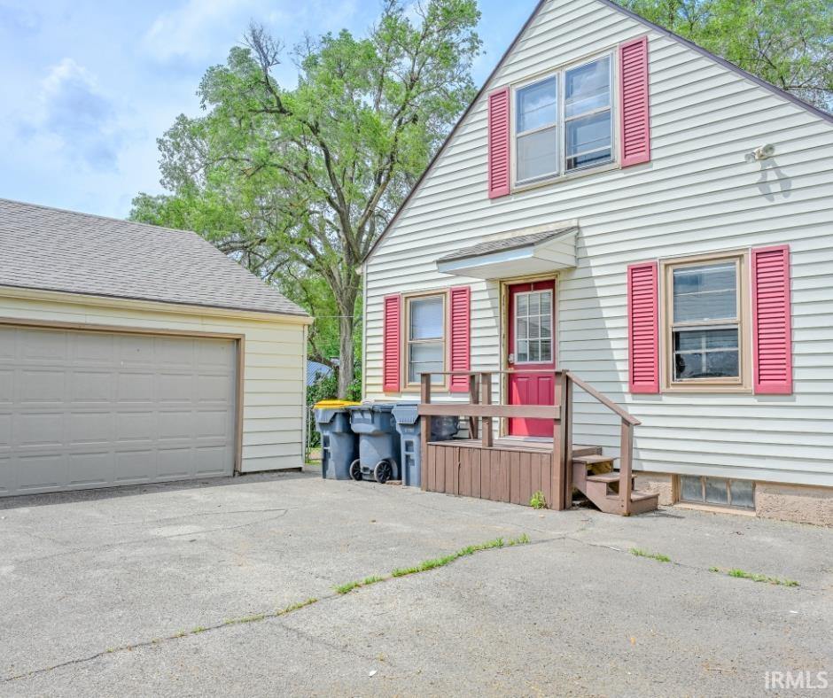 3635 Elmway Drive, Anderson, IN 46013