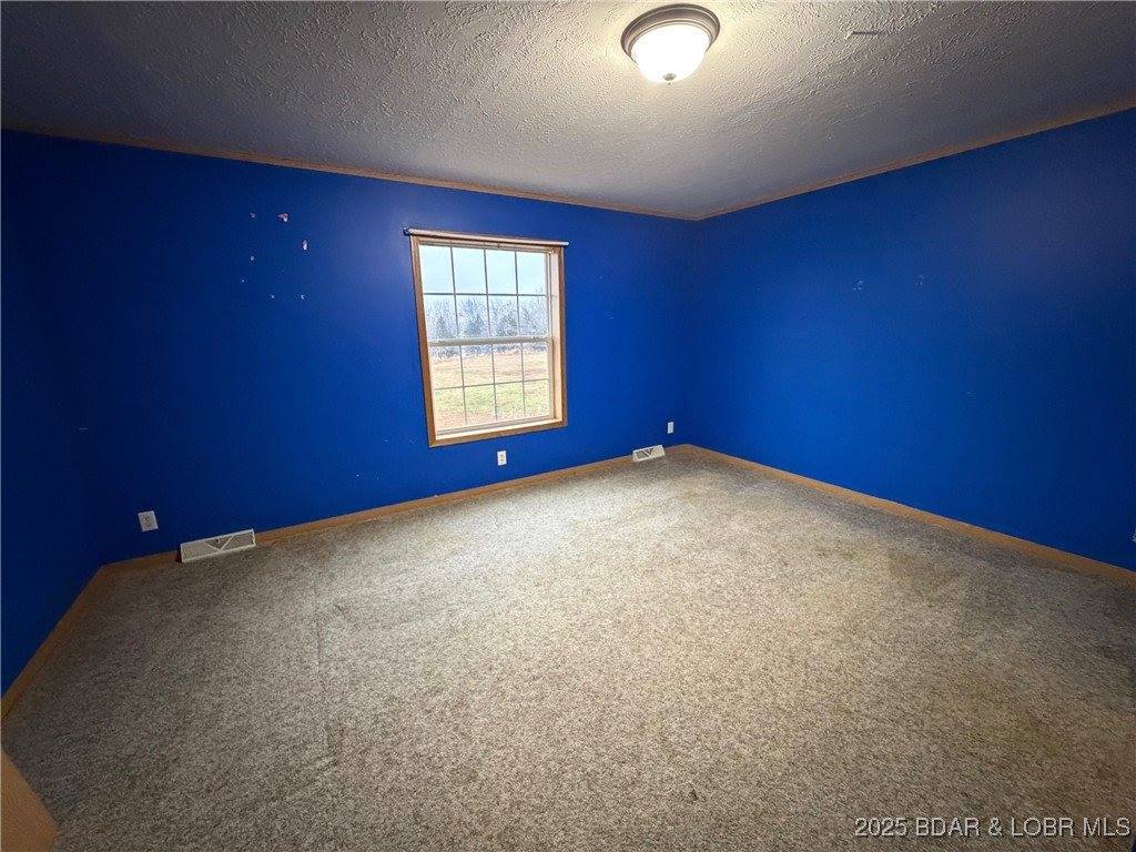 974 State Route E, Montreal, MO 65591