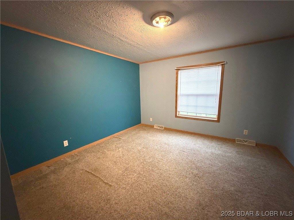 974 State Route E, Montreal, MO 65591