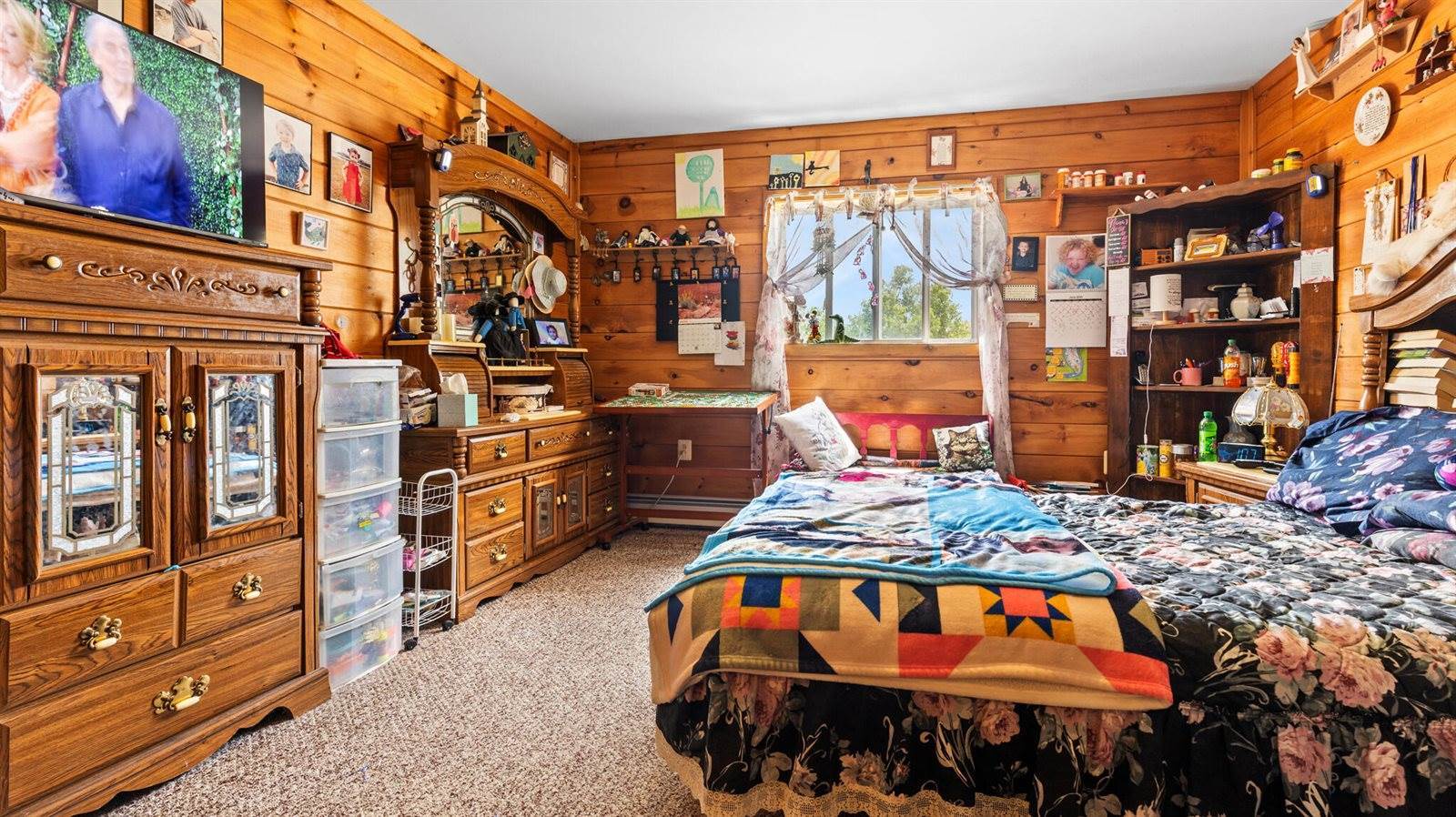 96 Paradise Lane, Hudson, ME 04449