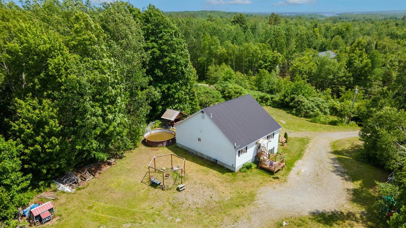 96 Paradise Lane, Hudson, ME 04449