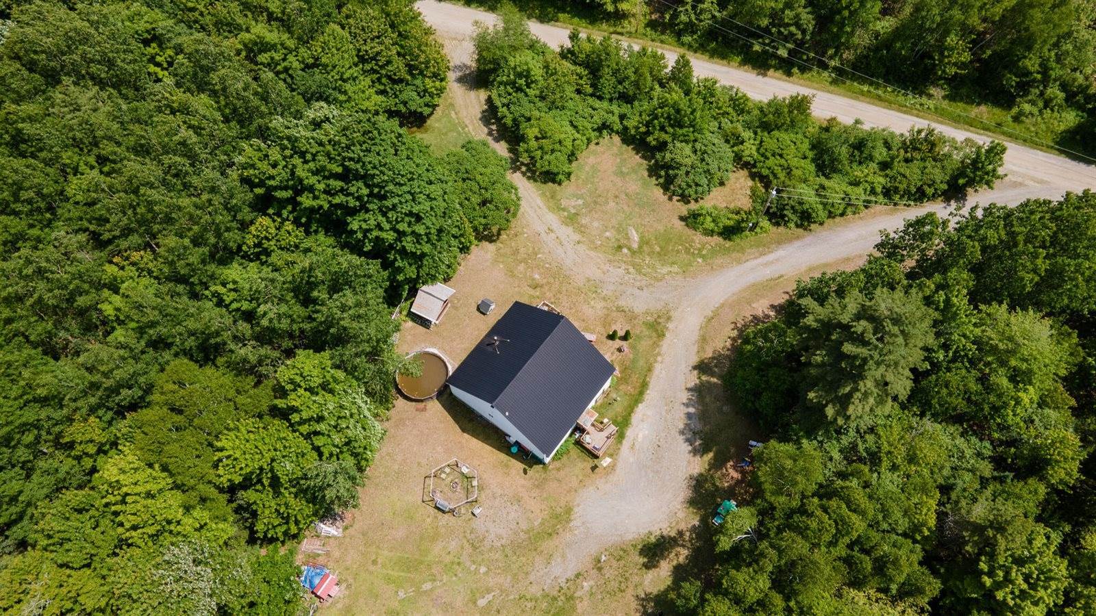 96 Paradise Lane, Hudson, ME 04449