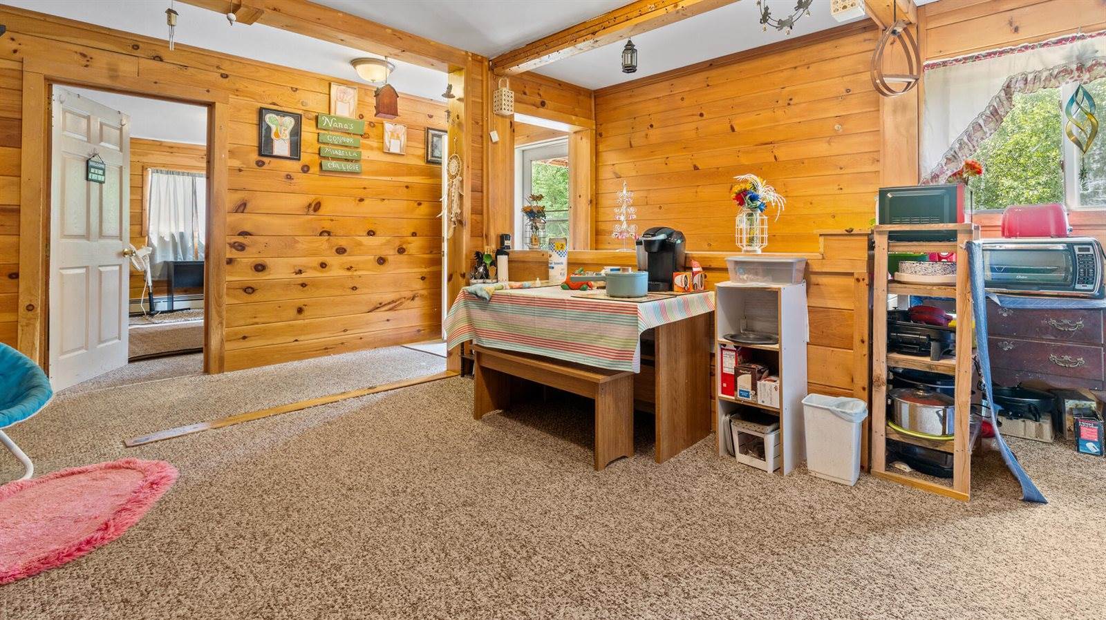 96 Paradise Lane, Hudson, ME 04449