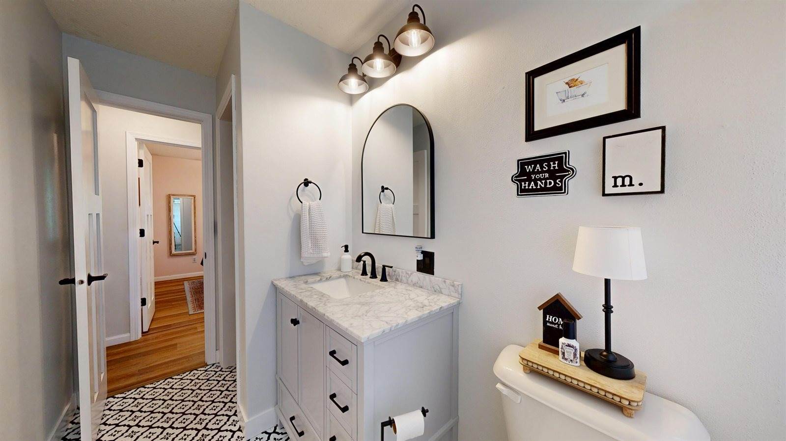 2409 Franklin St, Onalaska, WI 54650