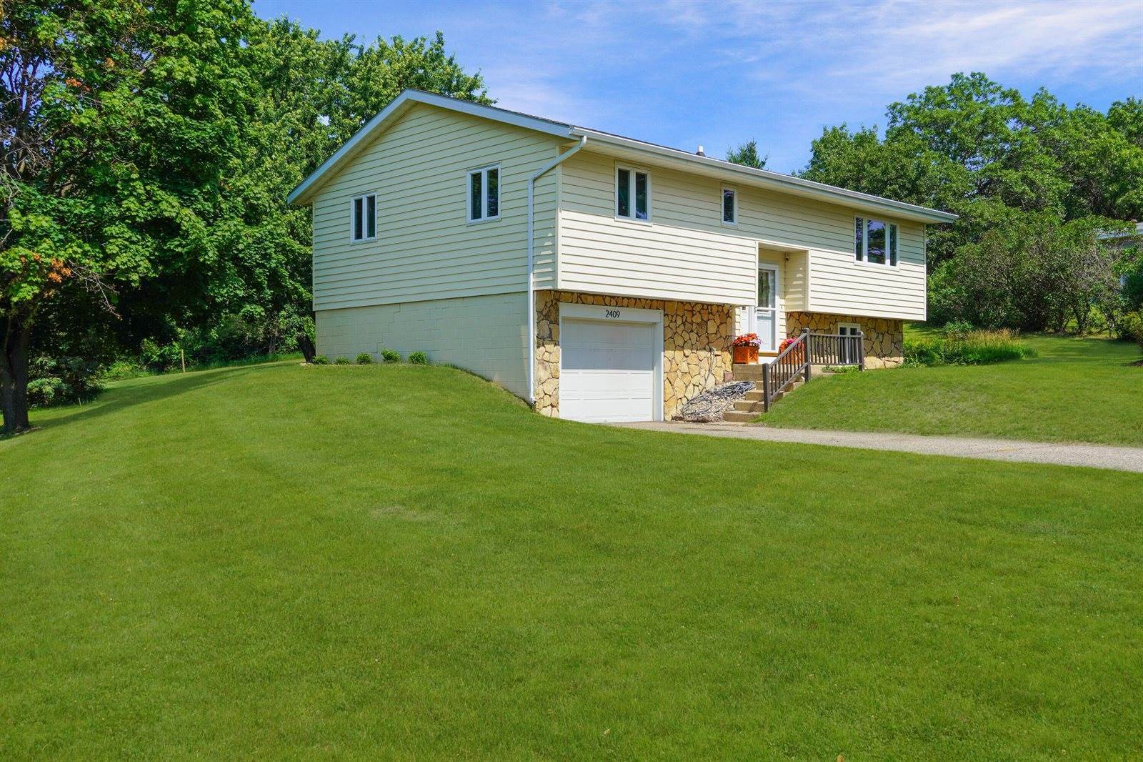 2409 Franklin St, Onalaska, WI 54650