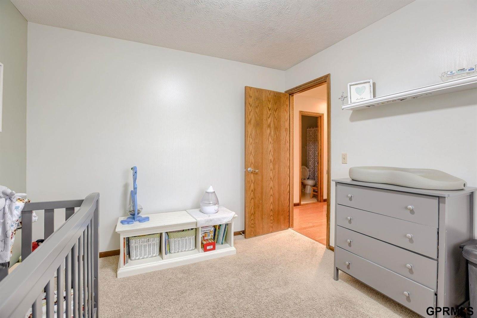 2337 North 154th Street, Omaha, NE 68116