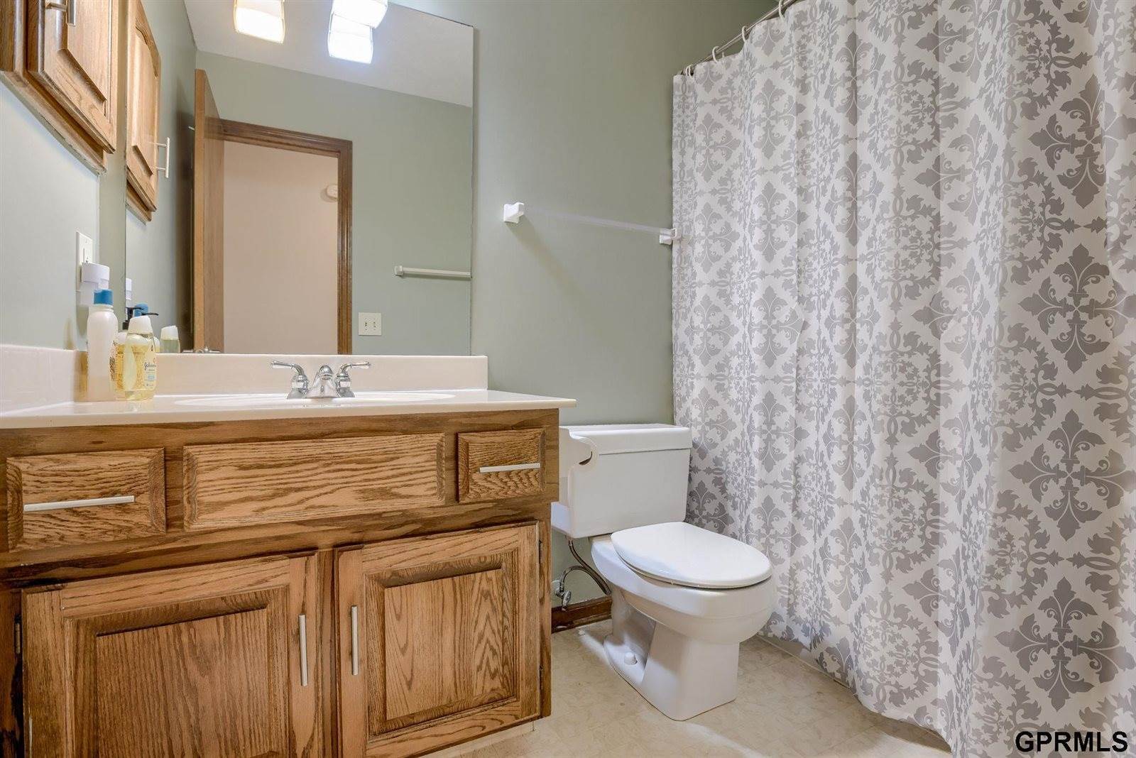 2337 North 154th Street, Omaha, NE 68116