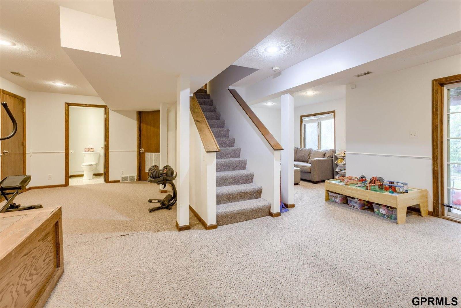 2337 North 154th Street, Omaha, NE 68116