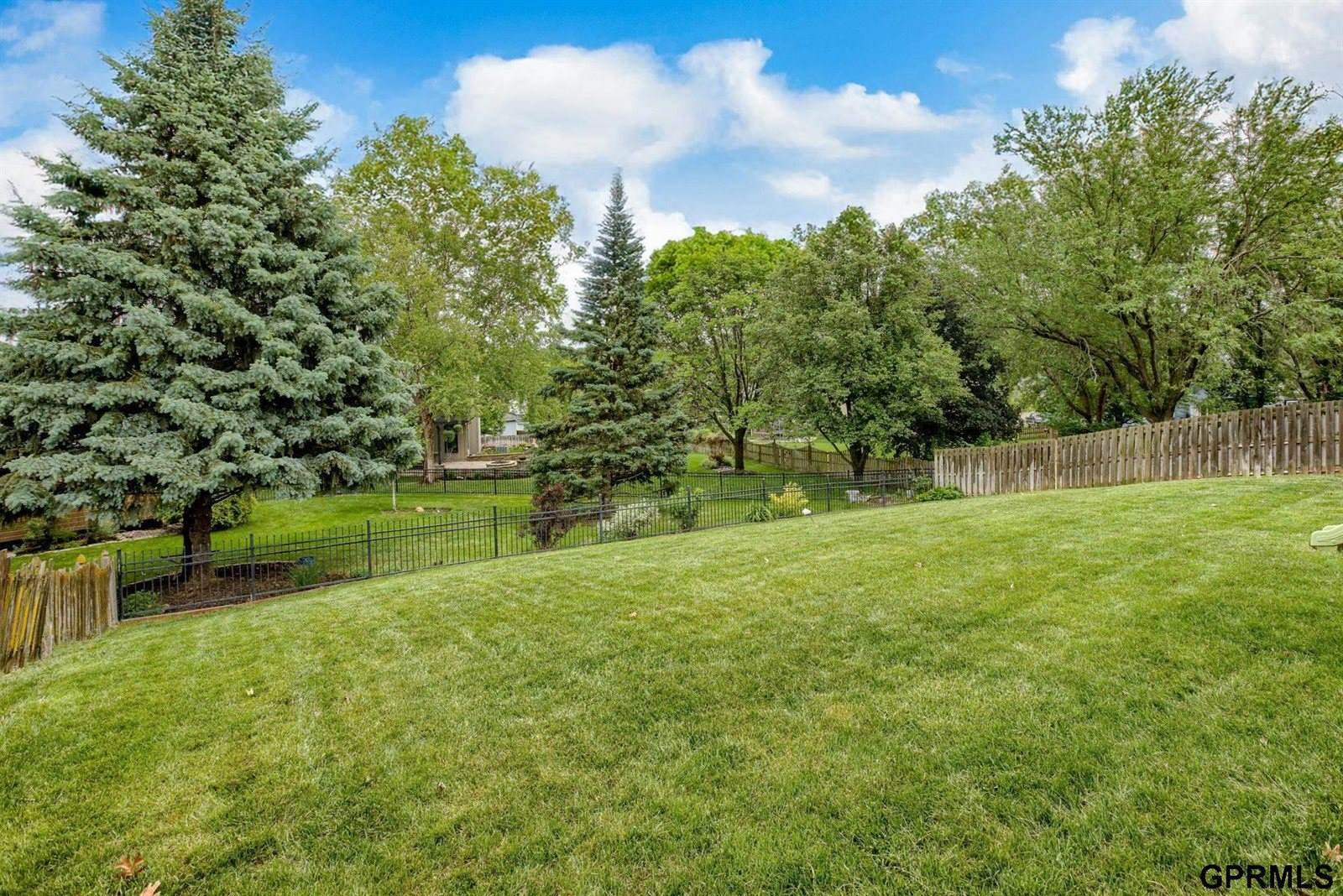 2337 North 154th Street, Omaha, NE 68116