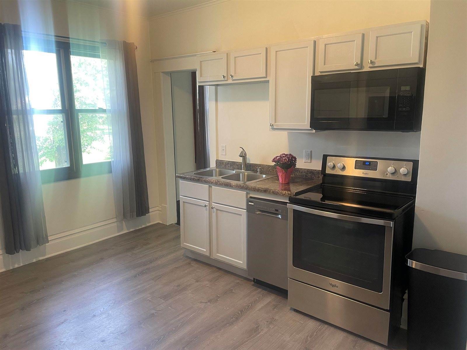 510 S Vine Avenue, Marshfield, WI 54449