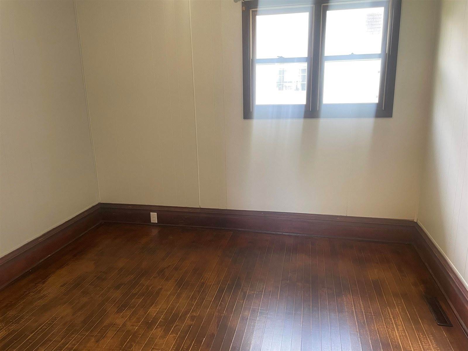 510 S Vine Avenue, Marshfield, WI 54449