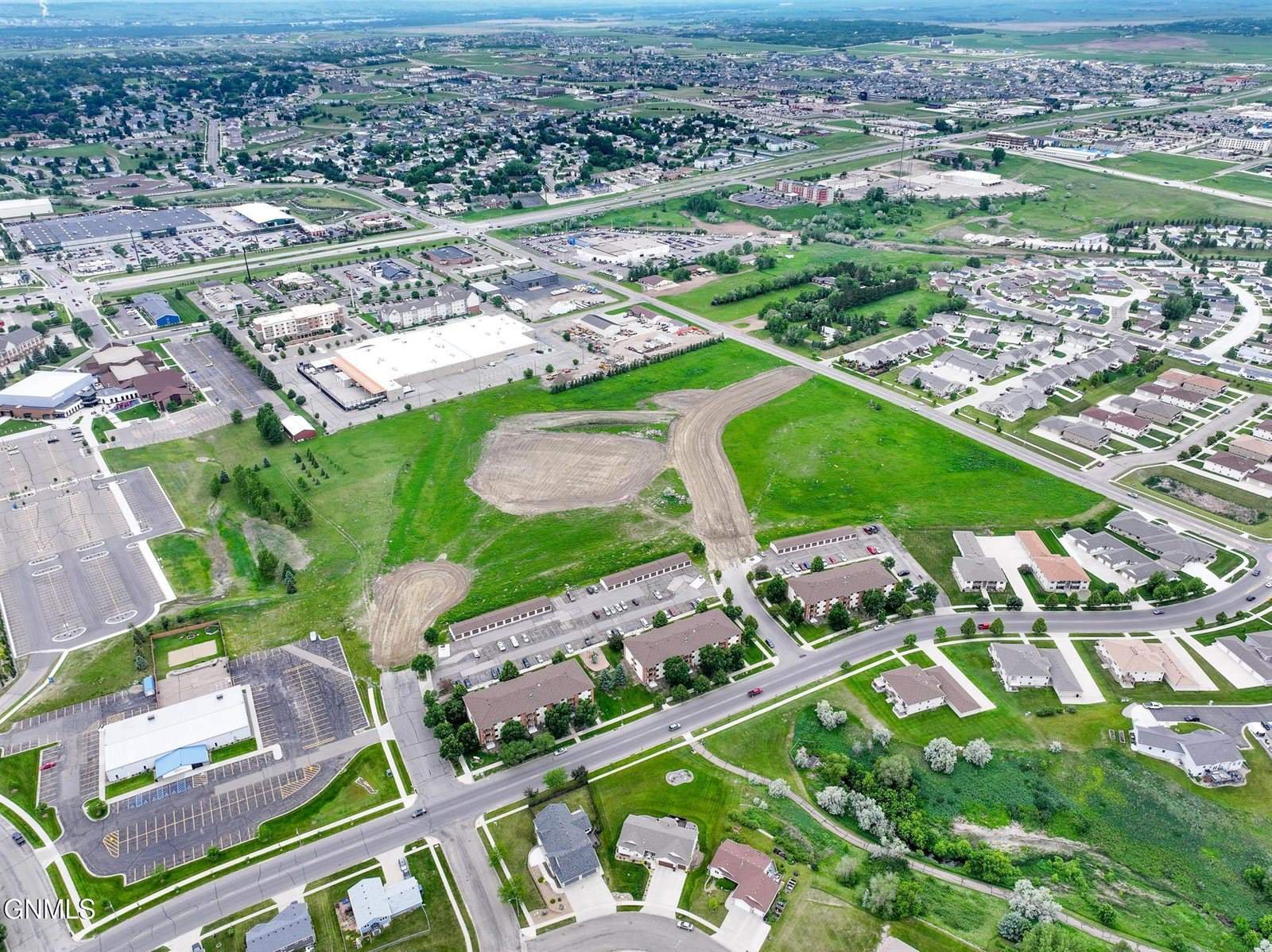 000 Calgary Avenue, Bismarck, ND 58503