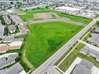 000 Calgary Avenue, Bismarck, ND 58503