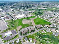 000 Calgary Avenue, Bismarck, ND 58503