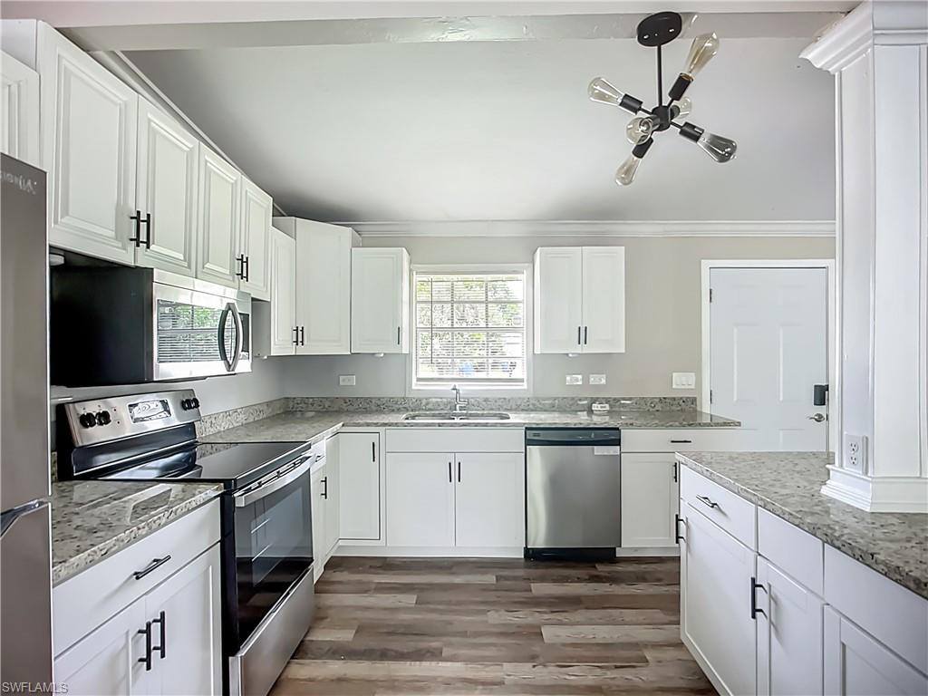 93 East Mariana Ave, North Fort Myers, FL 33917