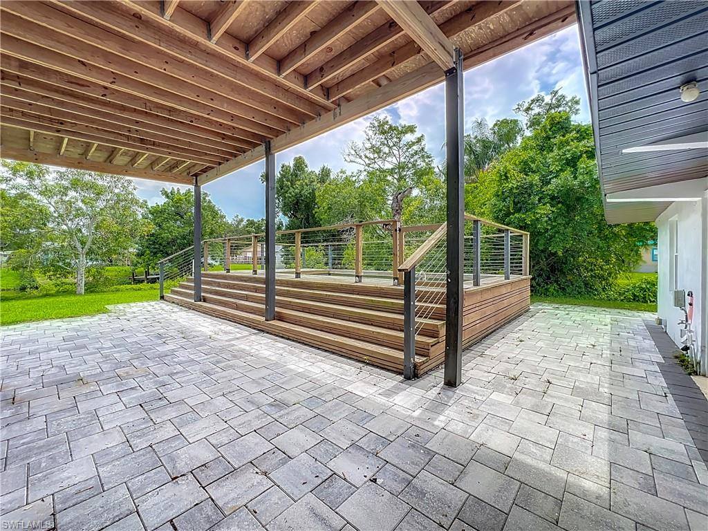 93 East Mariana Ave, North Fort Myers, FL 33917