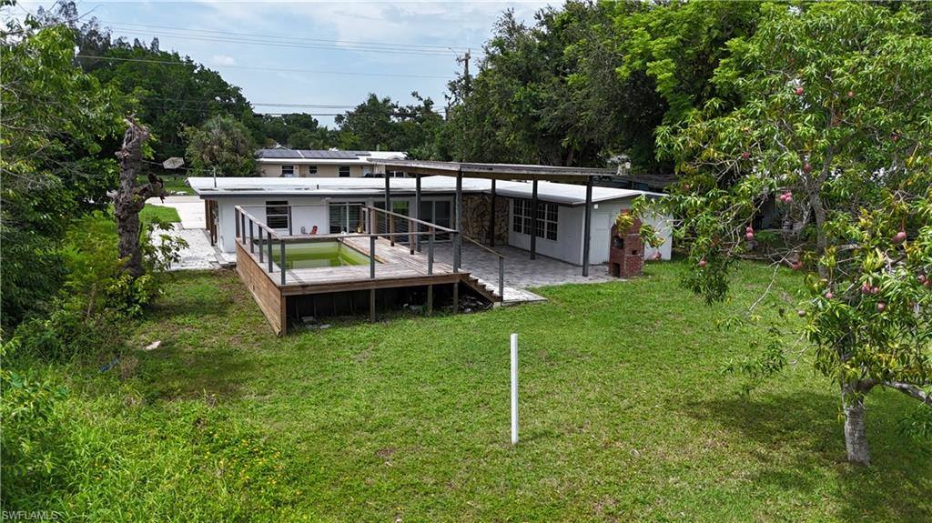 93 East Mariana Ave, North Fort Myers, FL 33917