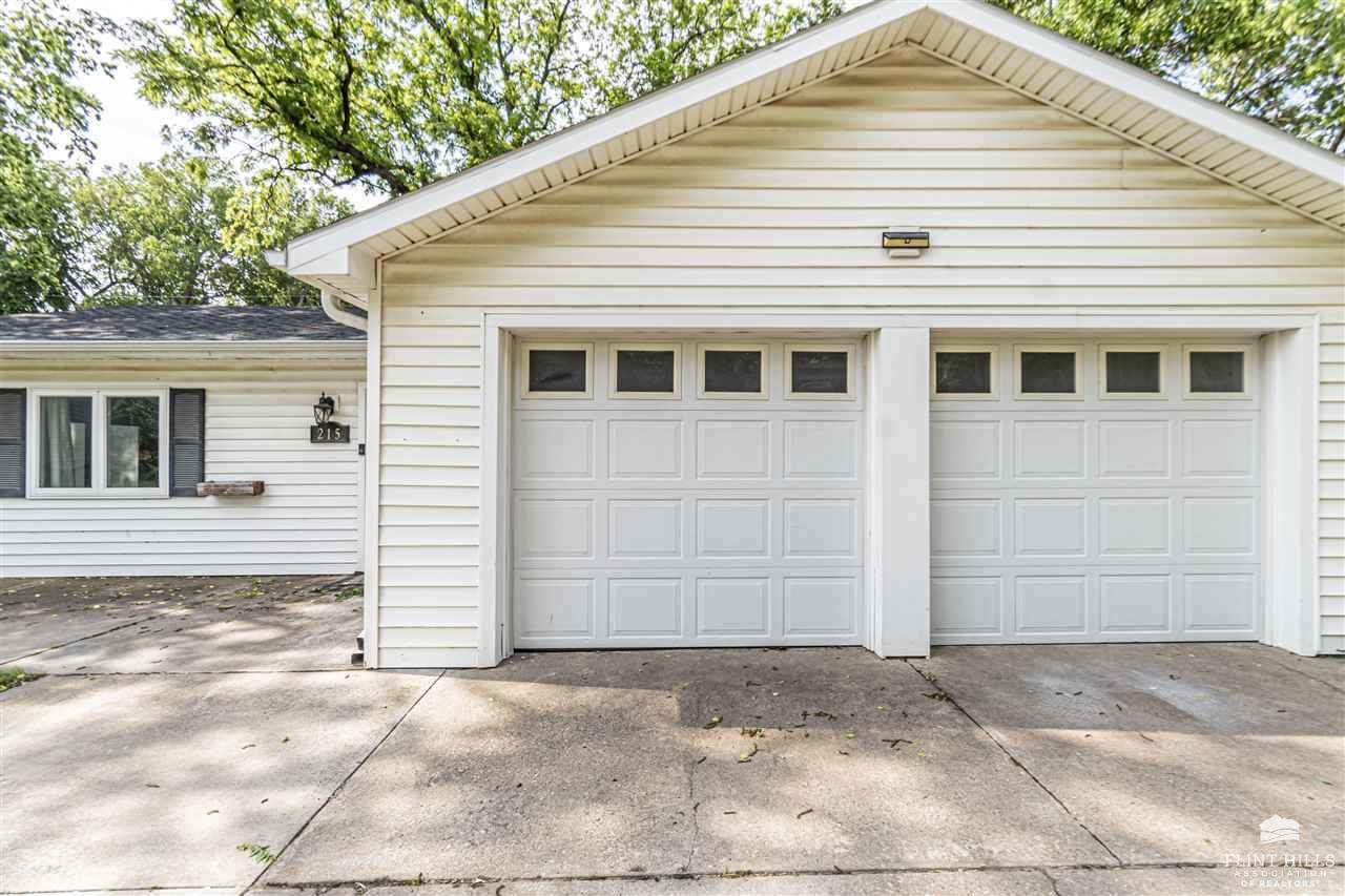 215 West 6th, Solomon, KS 67480