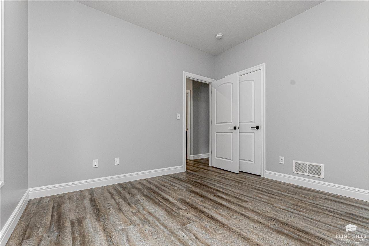 1801 NW 17th Street, Abilene, KS 67410