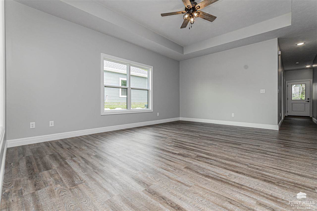 1801 NW 17th Street, Abilene, KS 67410