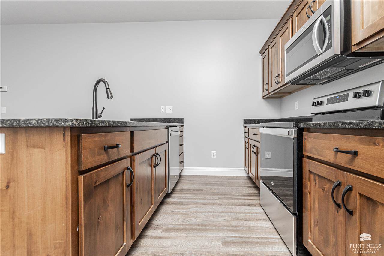 1801 NW 17th Street, Abilene, KS 67410