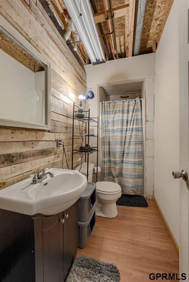 18063 Jones Street, Elkhorn, NE 68022