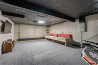 18063 Jones Street, Elkhorn, NE 68022