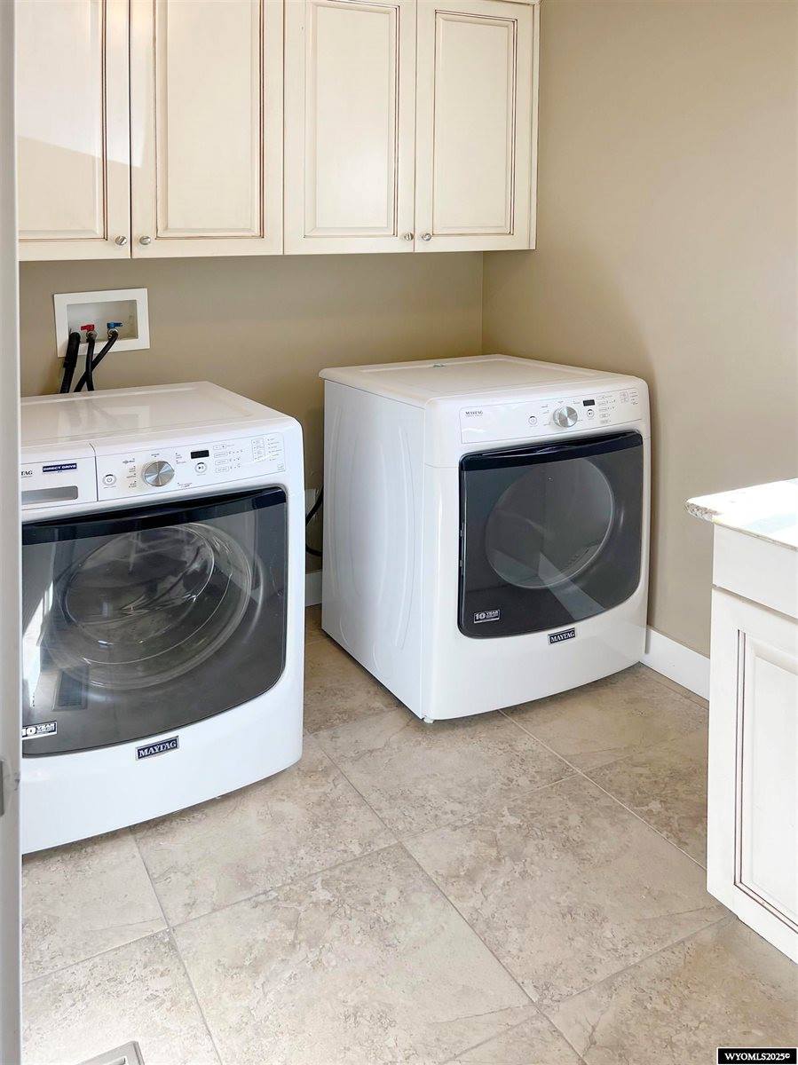 155 Highridge Point, Evanston, WY 82930