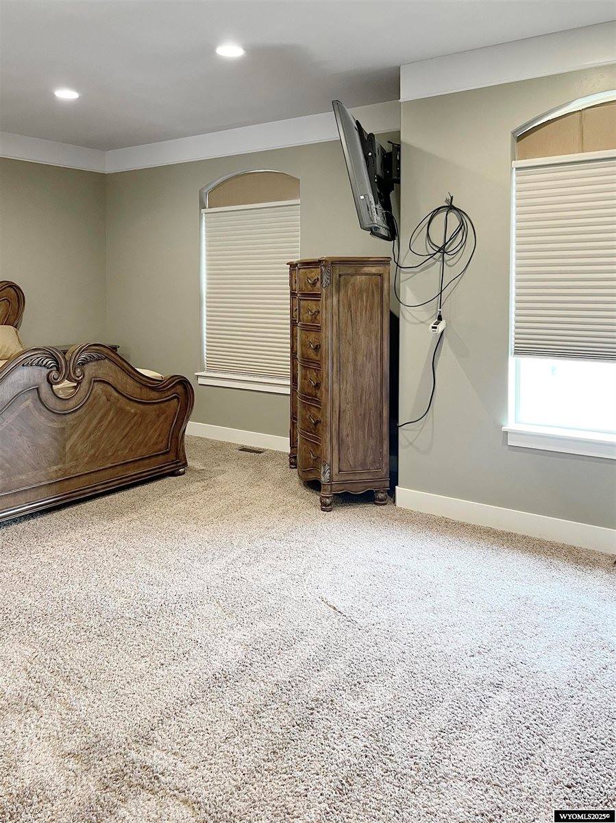155 Highridge Point, Evanston, WY 82930