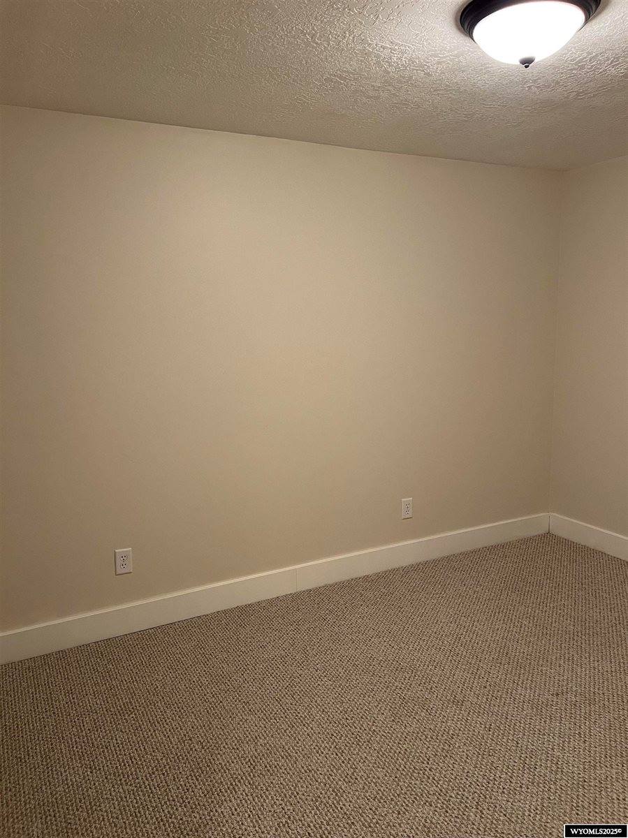 155 Highridge Point, Evanston, WY 82930