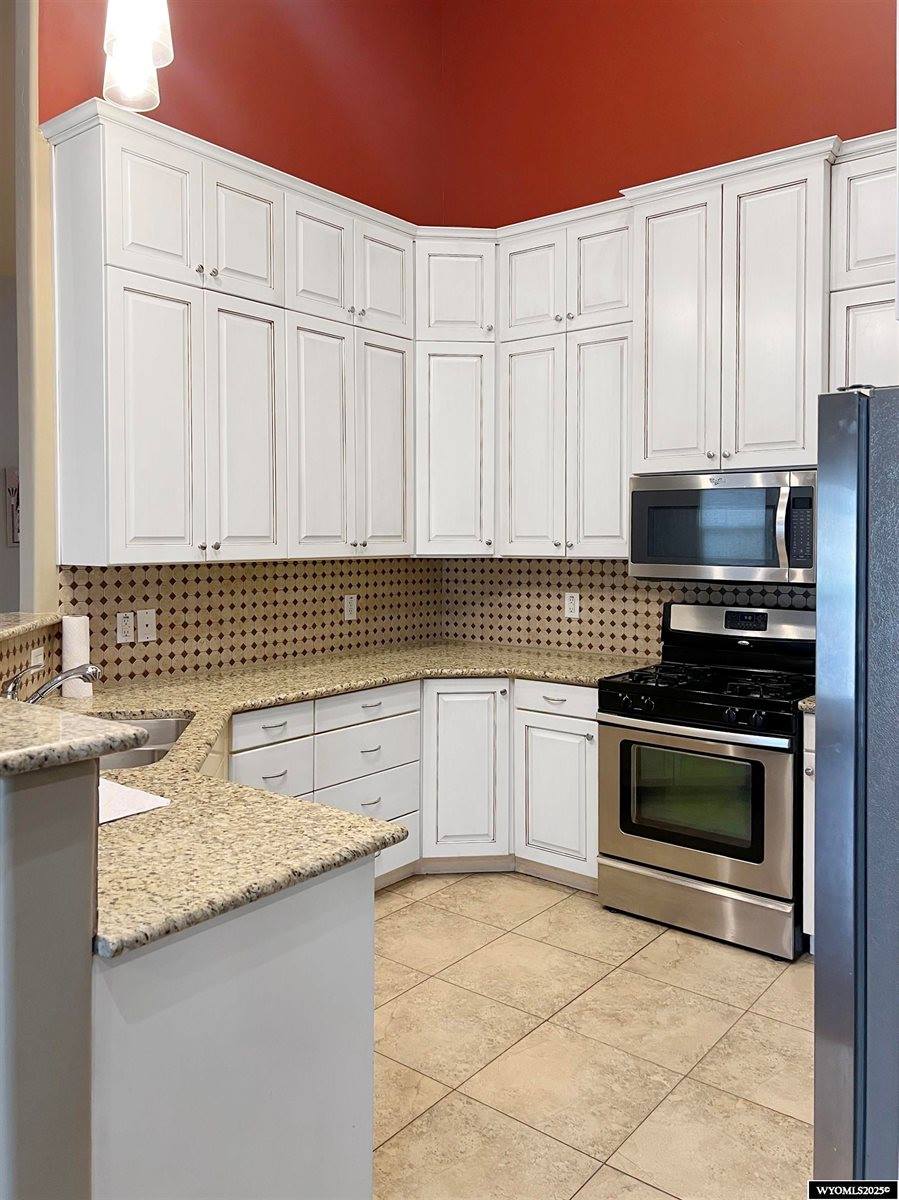 155 Highridge Point, Evanston, WY 82930