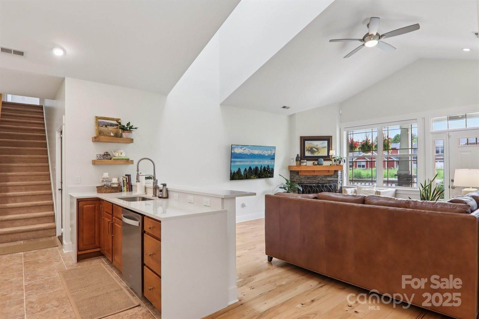 34 Brookstone Place, Candler, NC 28715