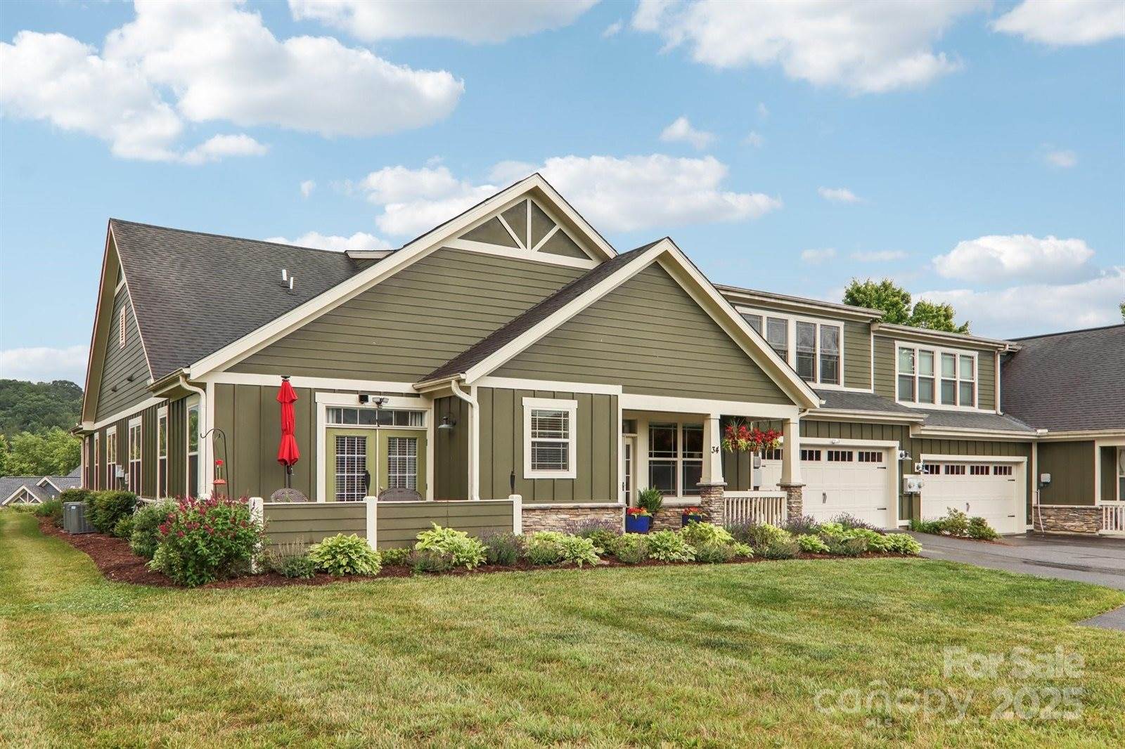 34 Brookstone Place, Candler, NC 28715