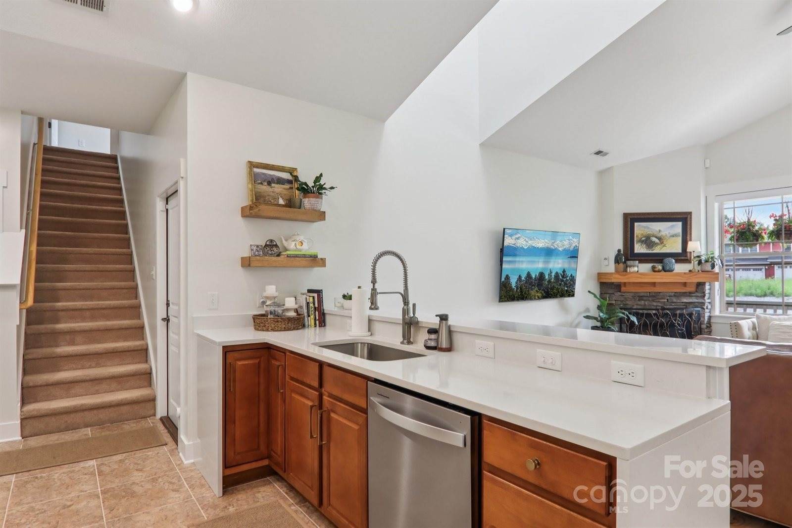 34 Brookstone Place, Candler, NC 28715