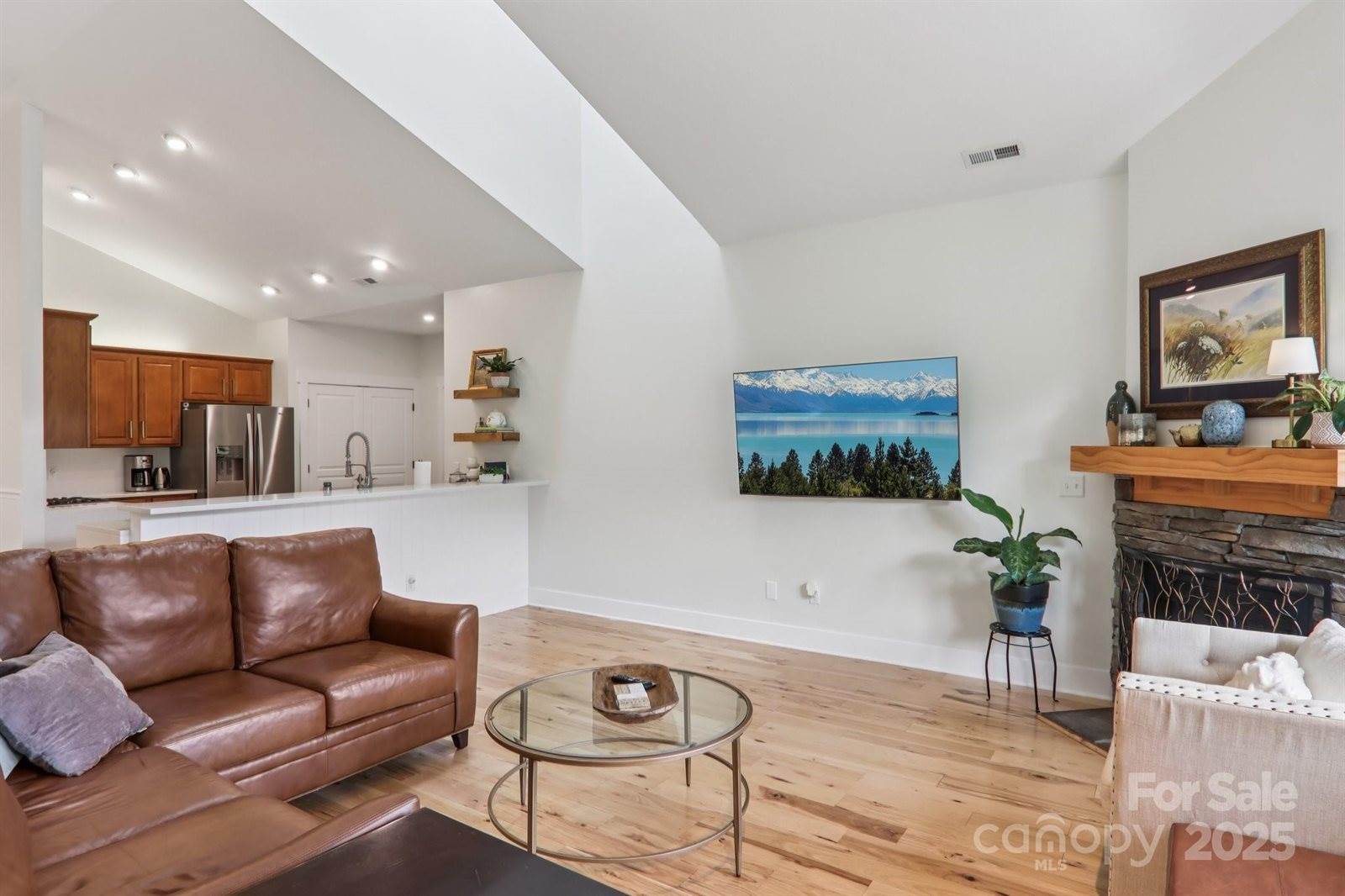 34 Brookstone Place, Candler, NC 28715