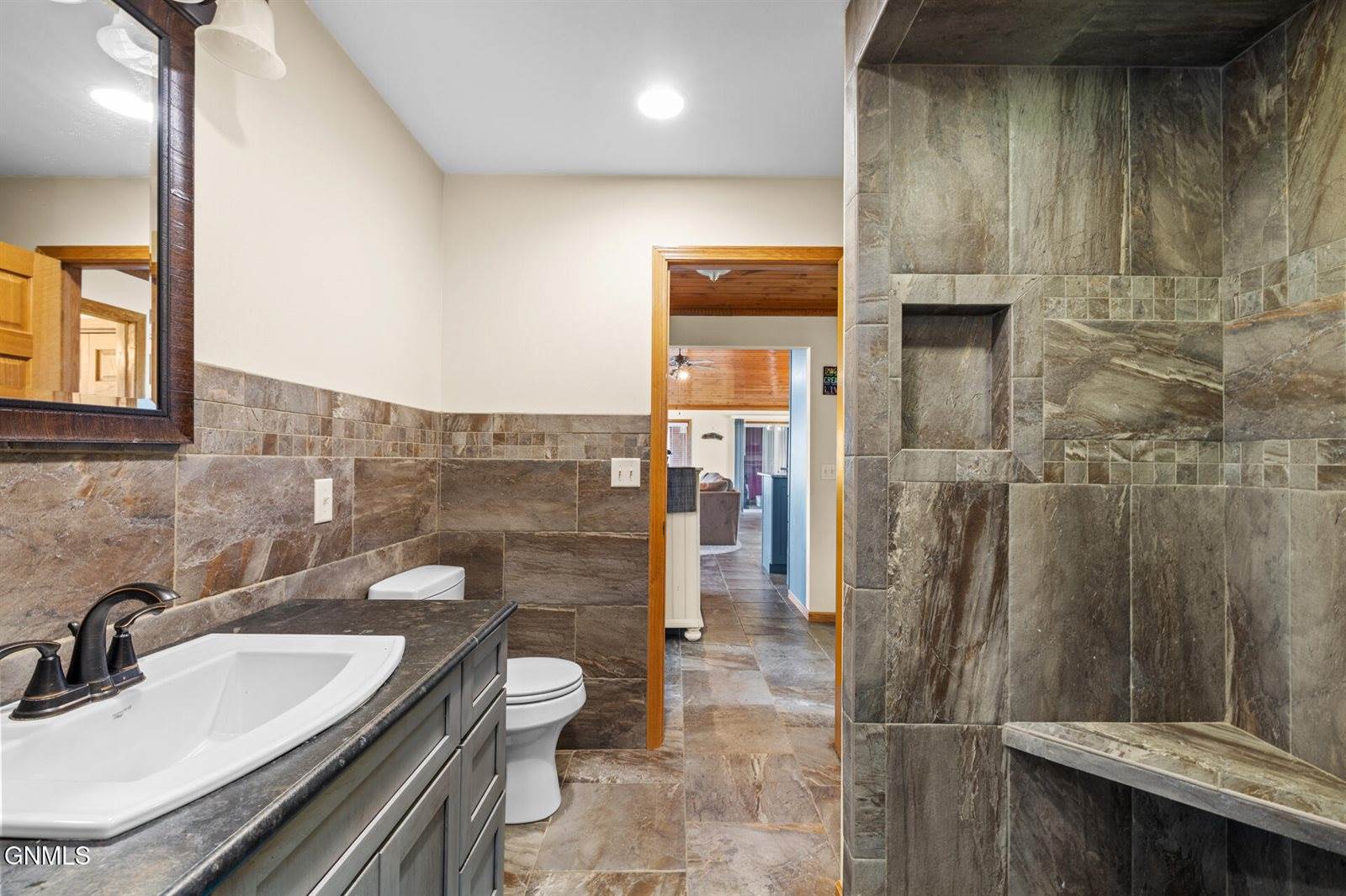 11266 Keys Cove Loop, Ray, ND 58849