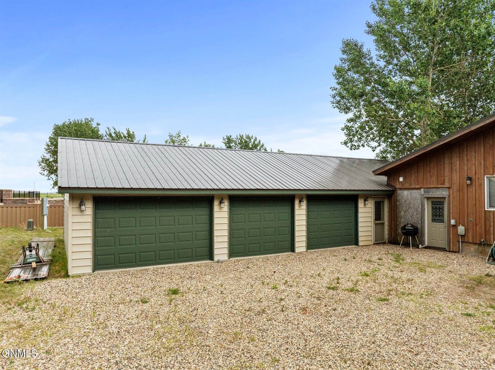 11266 Keys Cove Loop, Ray, ND 58849