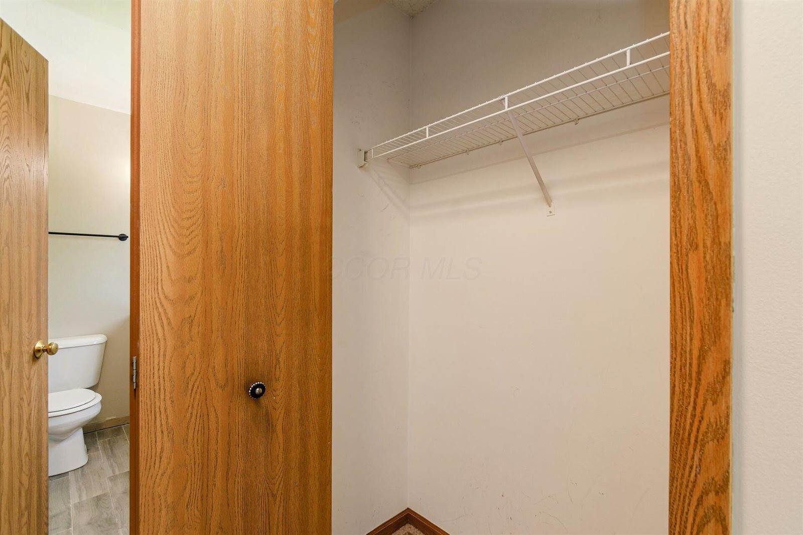 7345 Oakmeadows Drive, Columbus, OH 43085