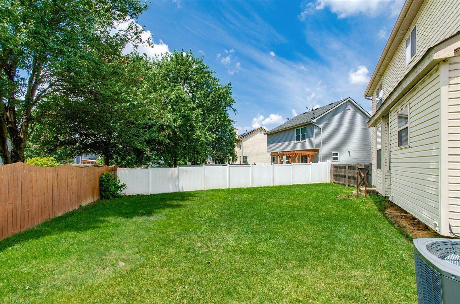 7345 Oakmeadows Drive, Columbus, OH 43085